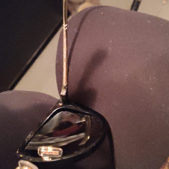 COACH HC8276 Women's Sunglasses - Picture 2 of 4